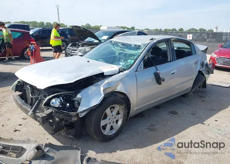 2004 Nissan Altima 2.5 S z USA, uszkodzony, nr VIN 1N4AL11D04C192999